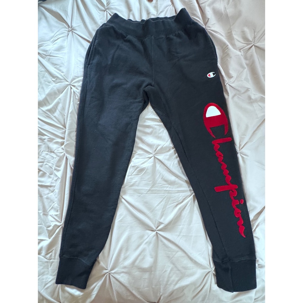 Champion Reverse Weave Black Sweatpants Red Script Logo Joggers GF01 BKC Mens M